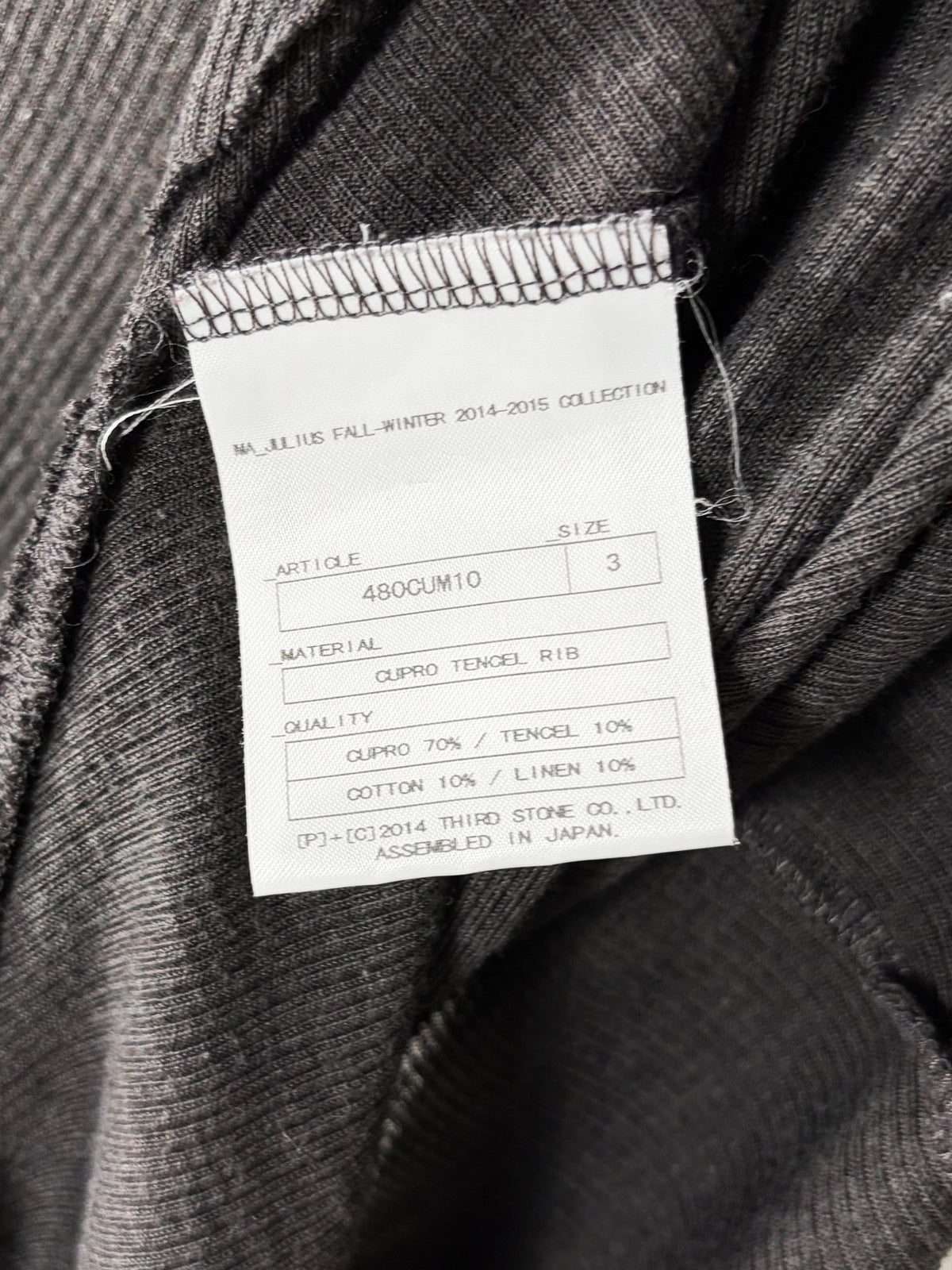 MA_JULIUS A/W2014 ASYMMETRICAL RIBBED TOP