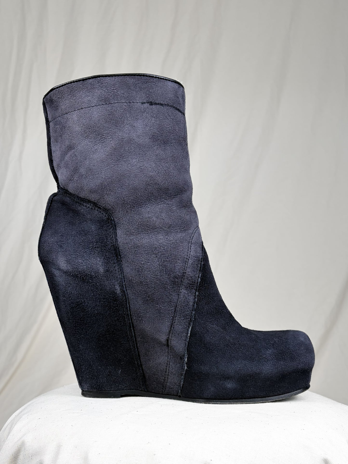 A/W 2011 “LIMO” SUEDE SHEARLING-LINED WEDGE BOOTS