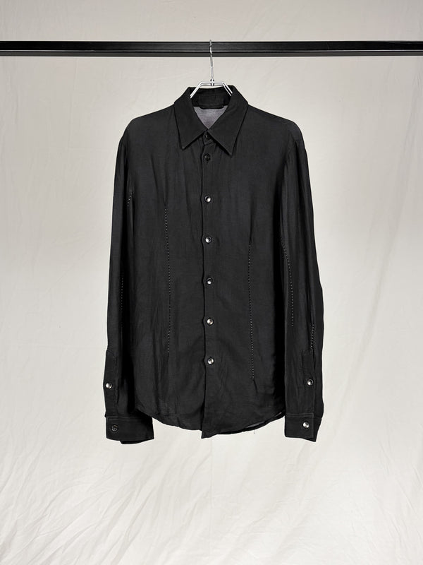 OVERLOCK STITCH BUTTON-UP SHIRT