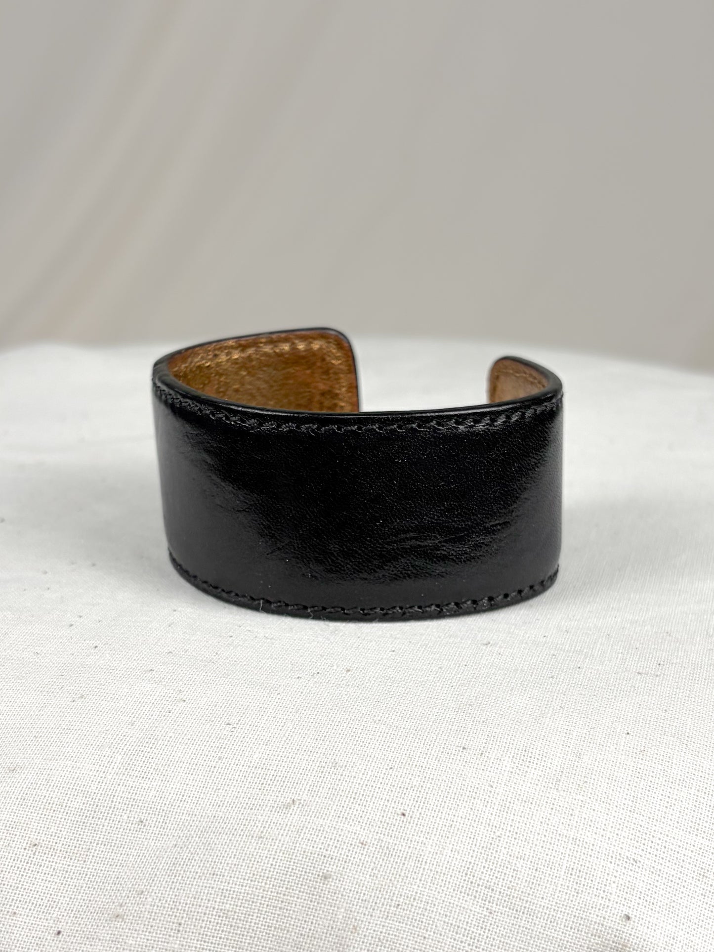 LEATHER BANGLE BRACELET