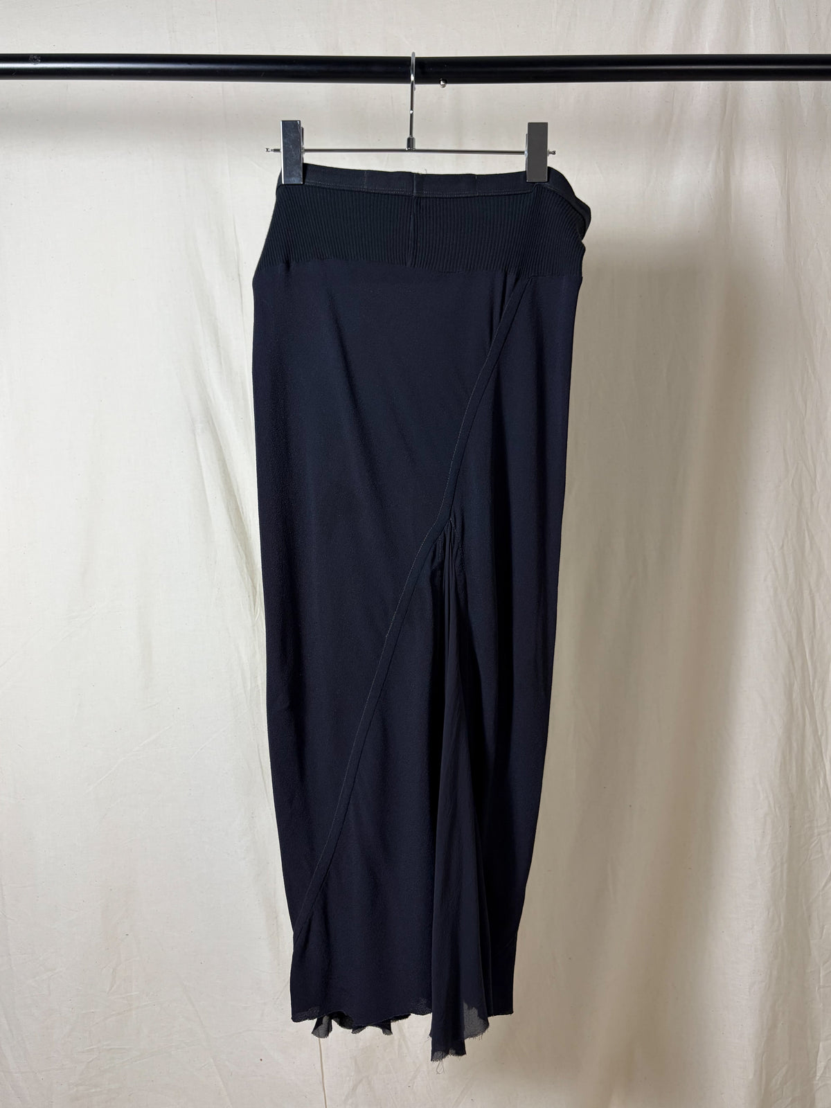 EARLY 2000s MAXI SKIRT