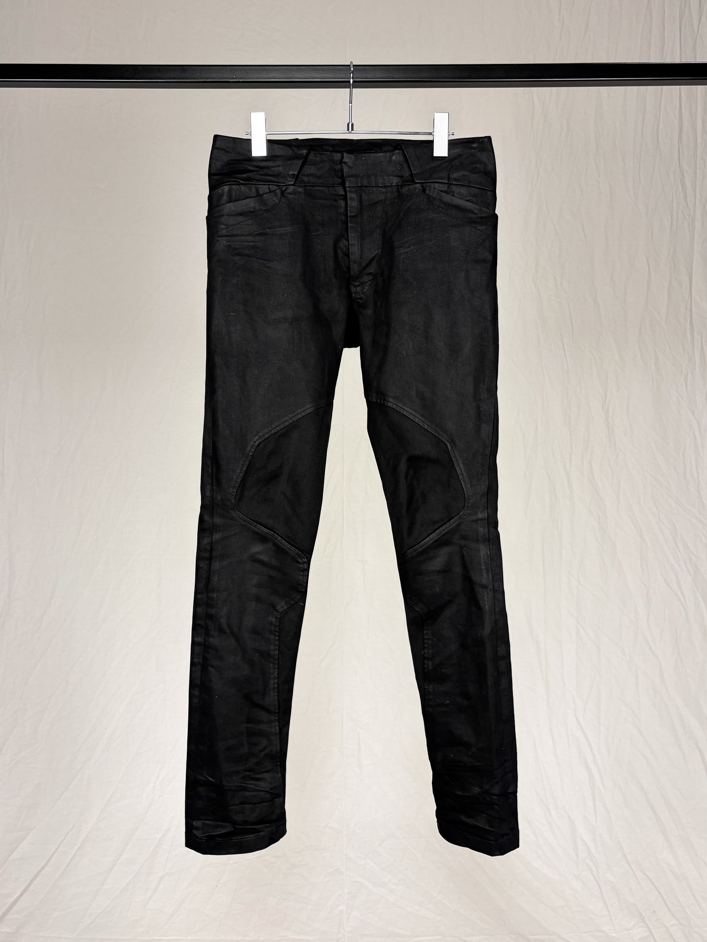 A/W2015 "SPHERE" GEOMETRIC CUT WAXED SKINNY JEANS