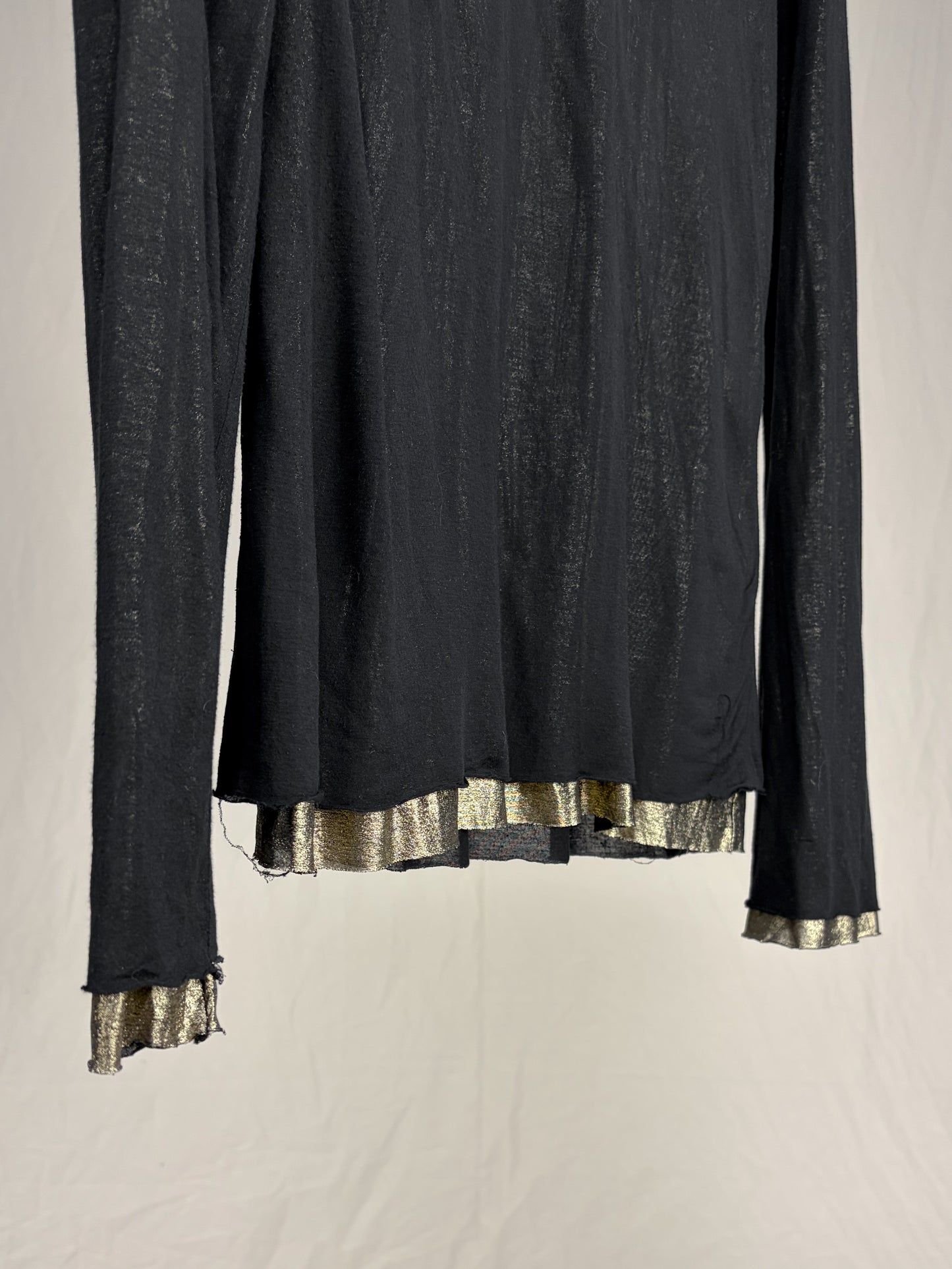 GOLD FOIL DOUBLE-LAYERED LONGSLEEVE T-SHIRT