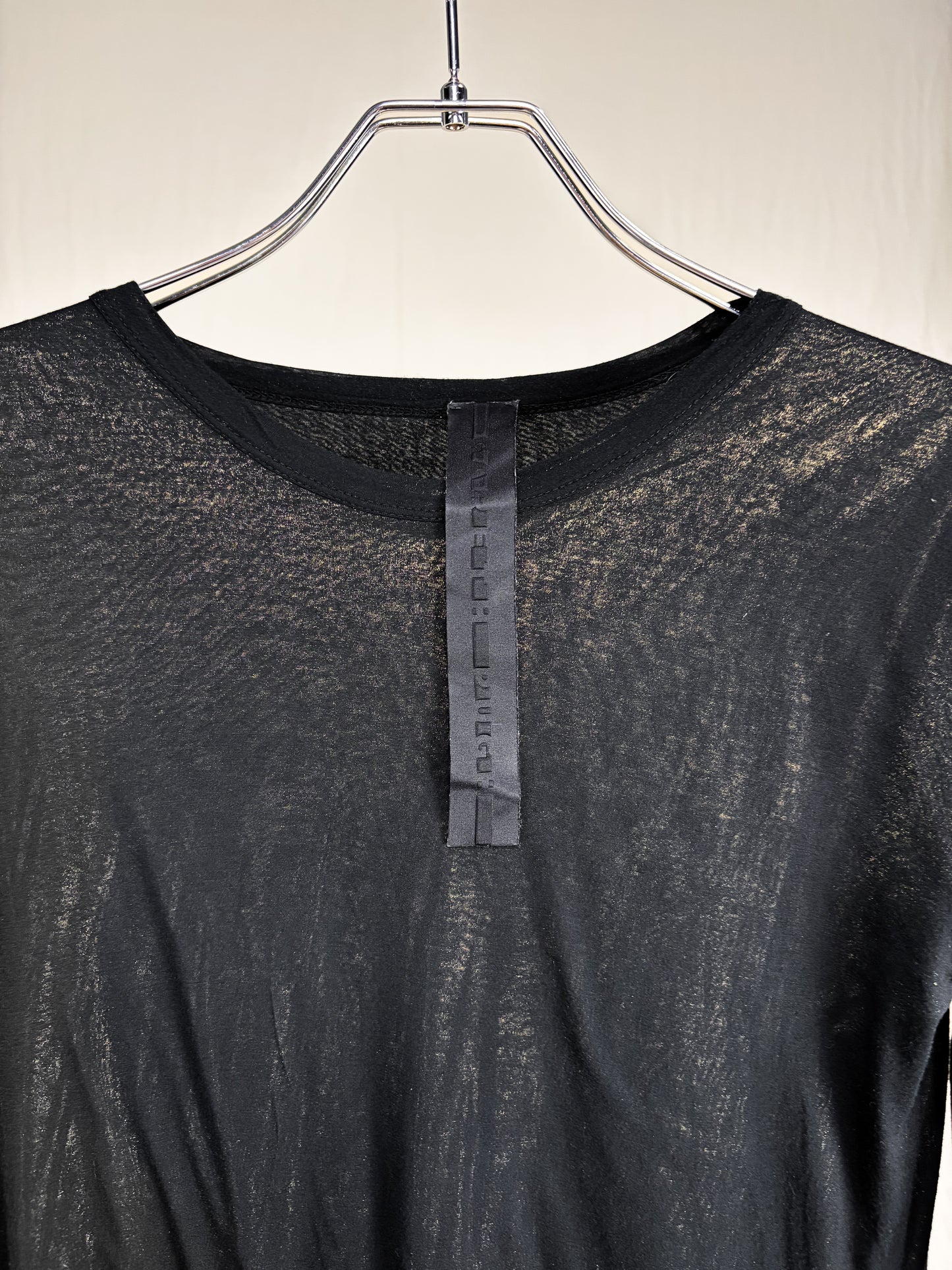 GOLD FOIL DOUBLE-LAYERED LONGSLEEVE T-SHIRT