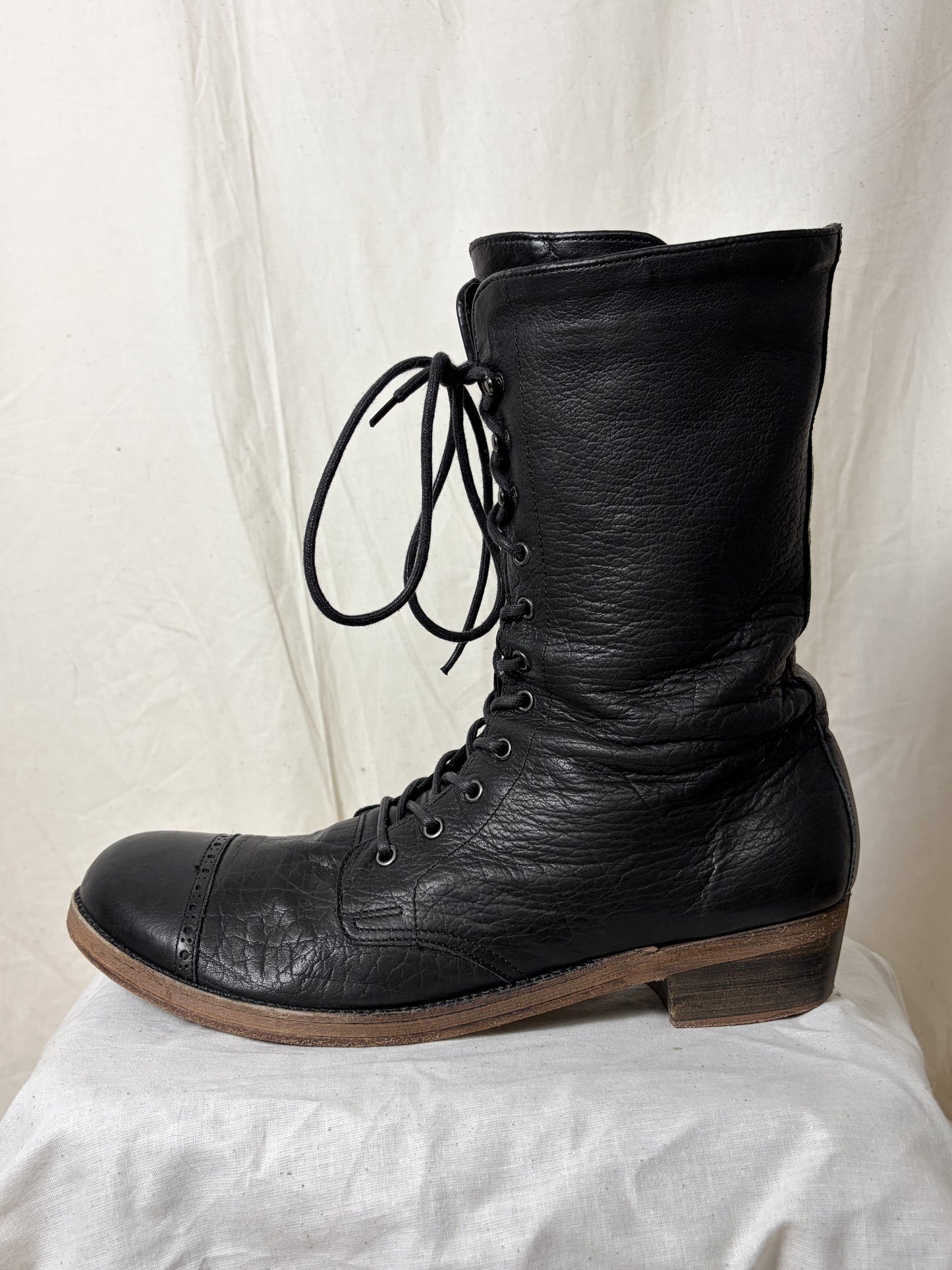 EARLY 2000s LEATHER COMBAT BOOTS