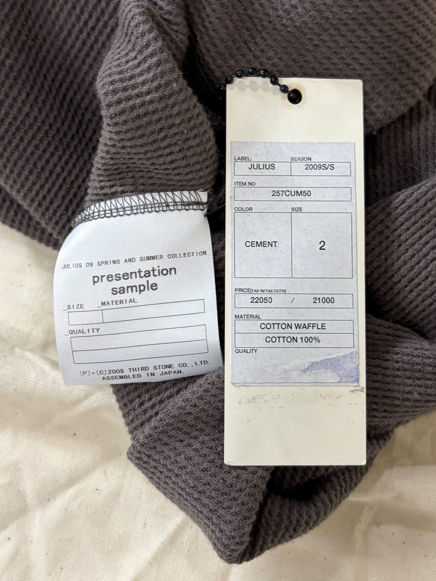 S/S2009 PRESENTATION SAMPLE COWL NECK WAFFLE T-SHIRT