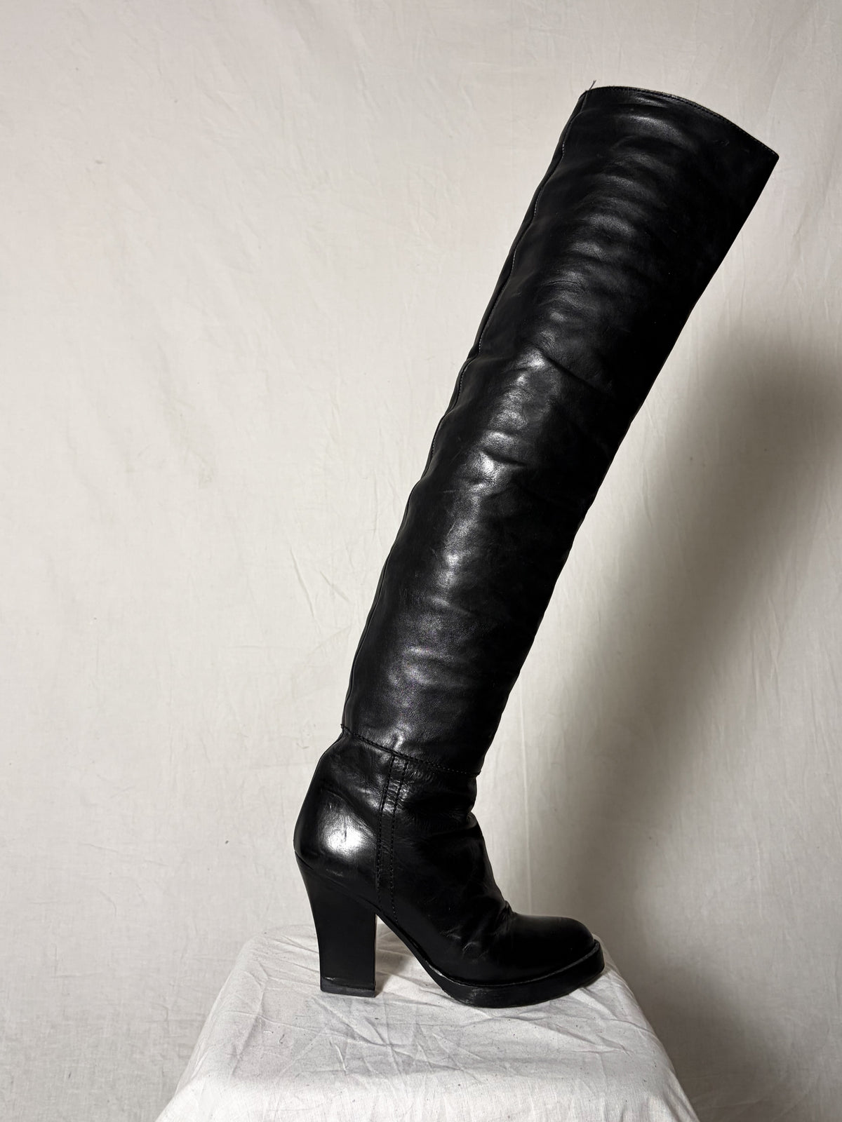 A/W2009 OVER THE KNEE DRAPE LEATHER BOOTS