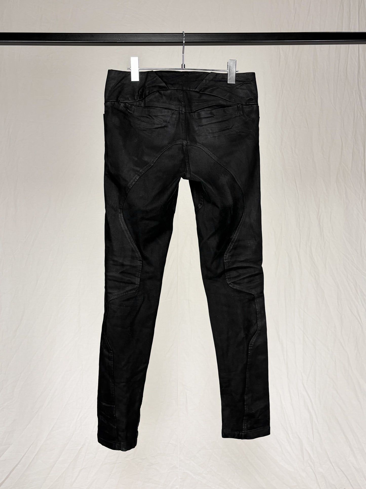 A/W2015 "SPHERE" GEOMETRIC CUT WAXED SKINNY JEANS