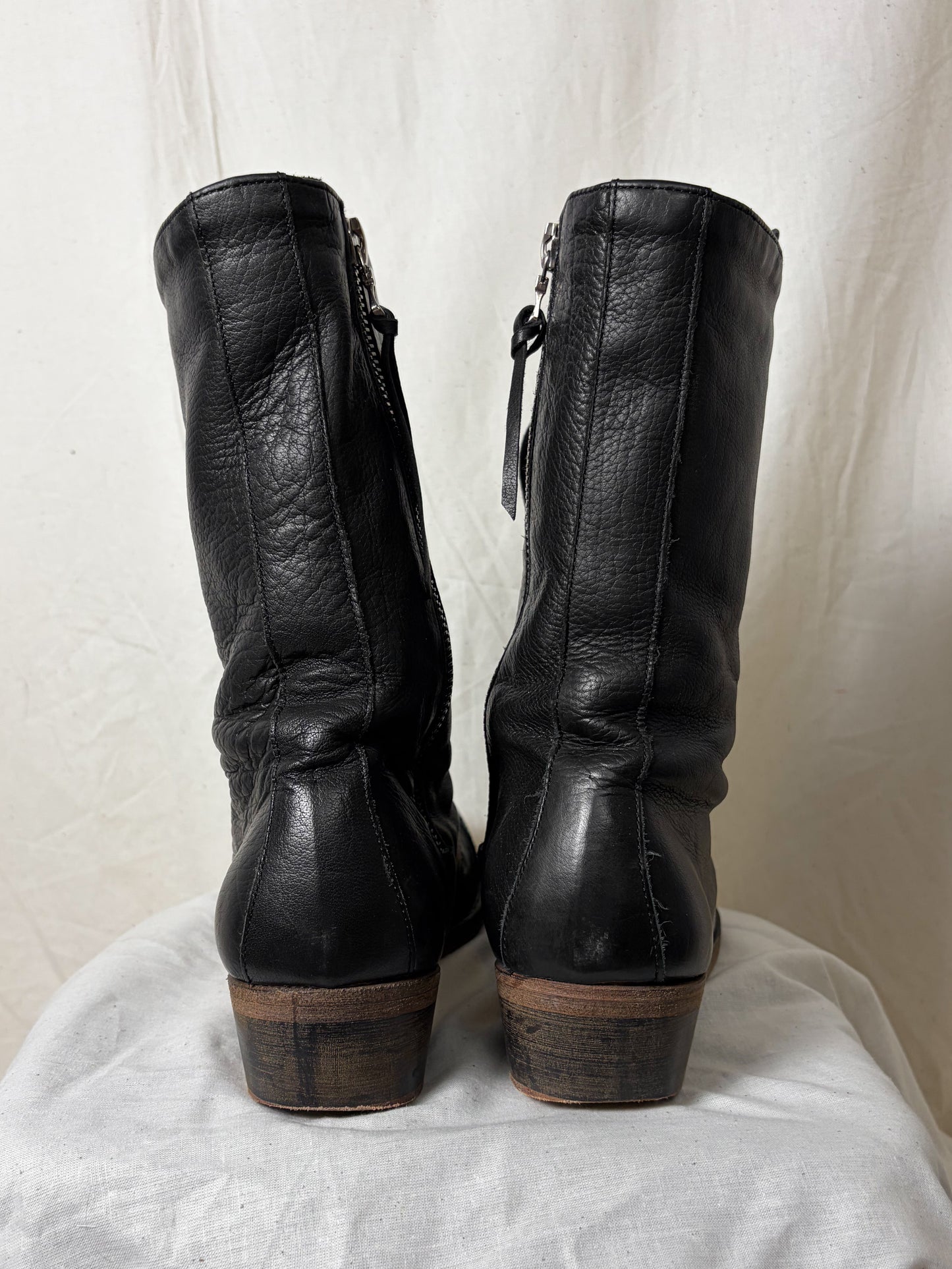 EARLY 2000s LEATHER COMBAT BOOTS