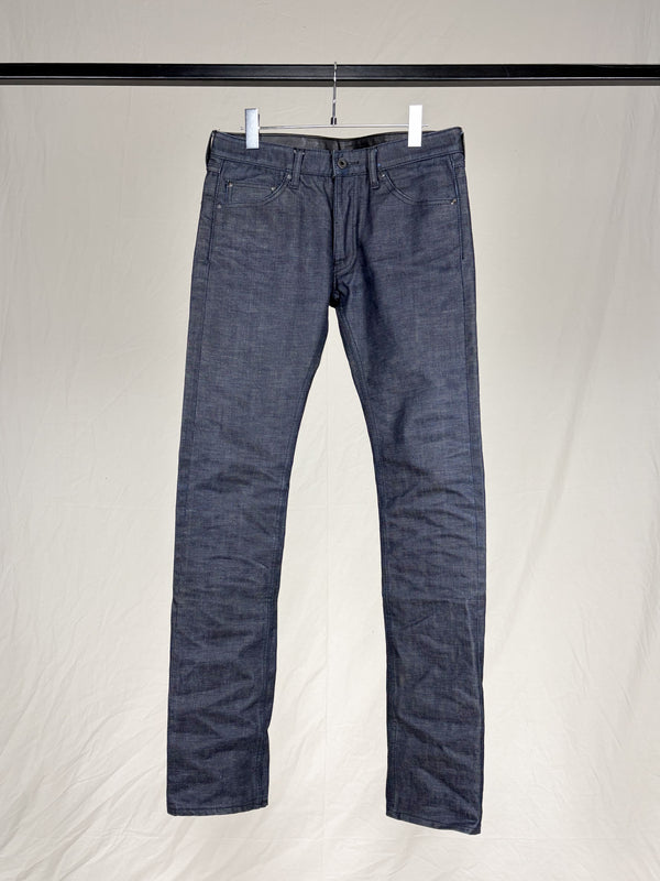 RESIN-COATED SKINNY JEANS