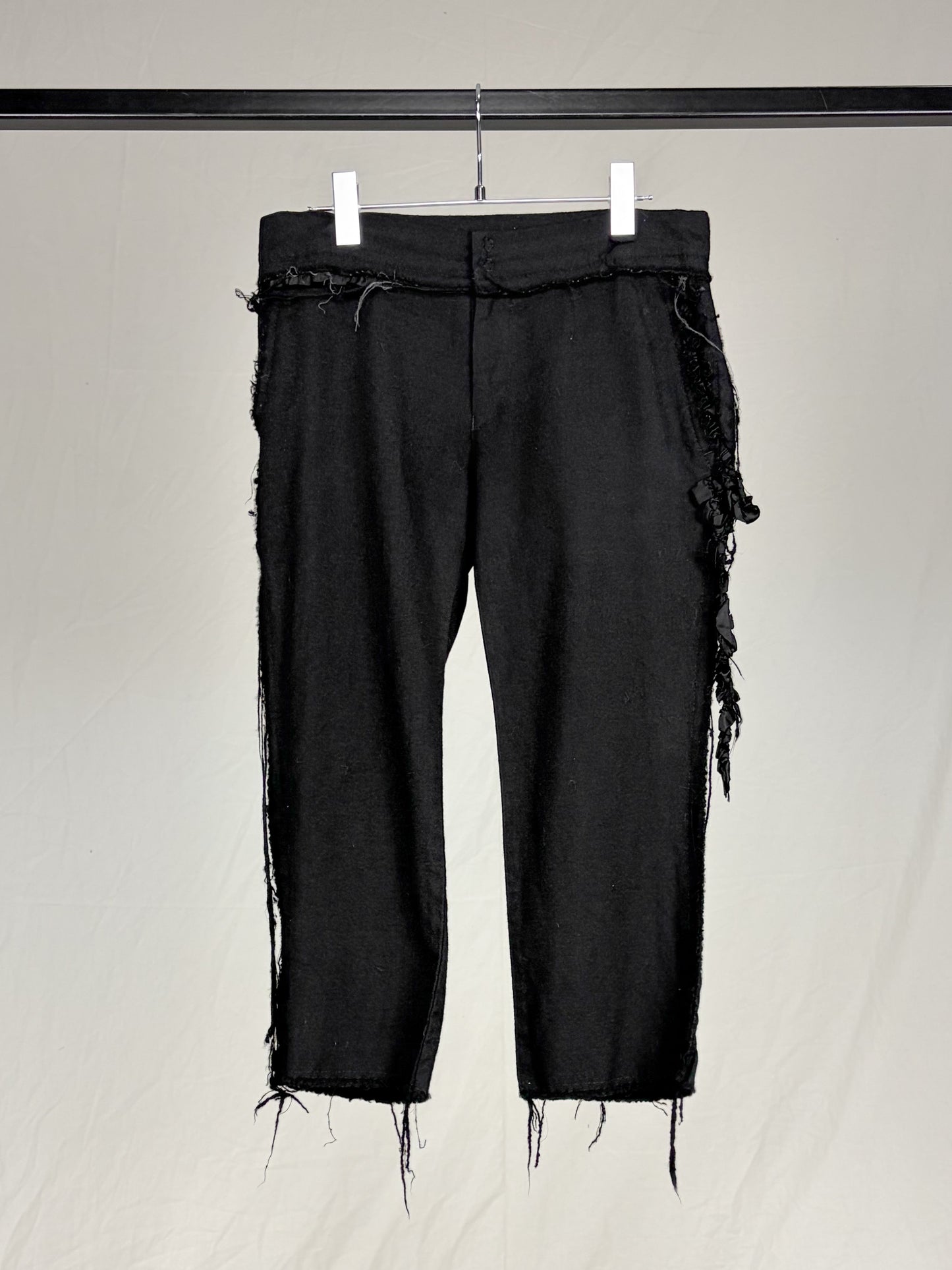 TRICOT A/W 2004 DISTRESSED WOOL CAPRIS