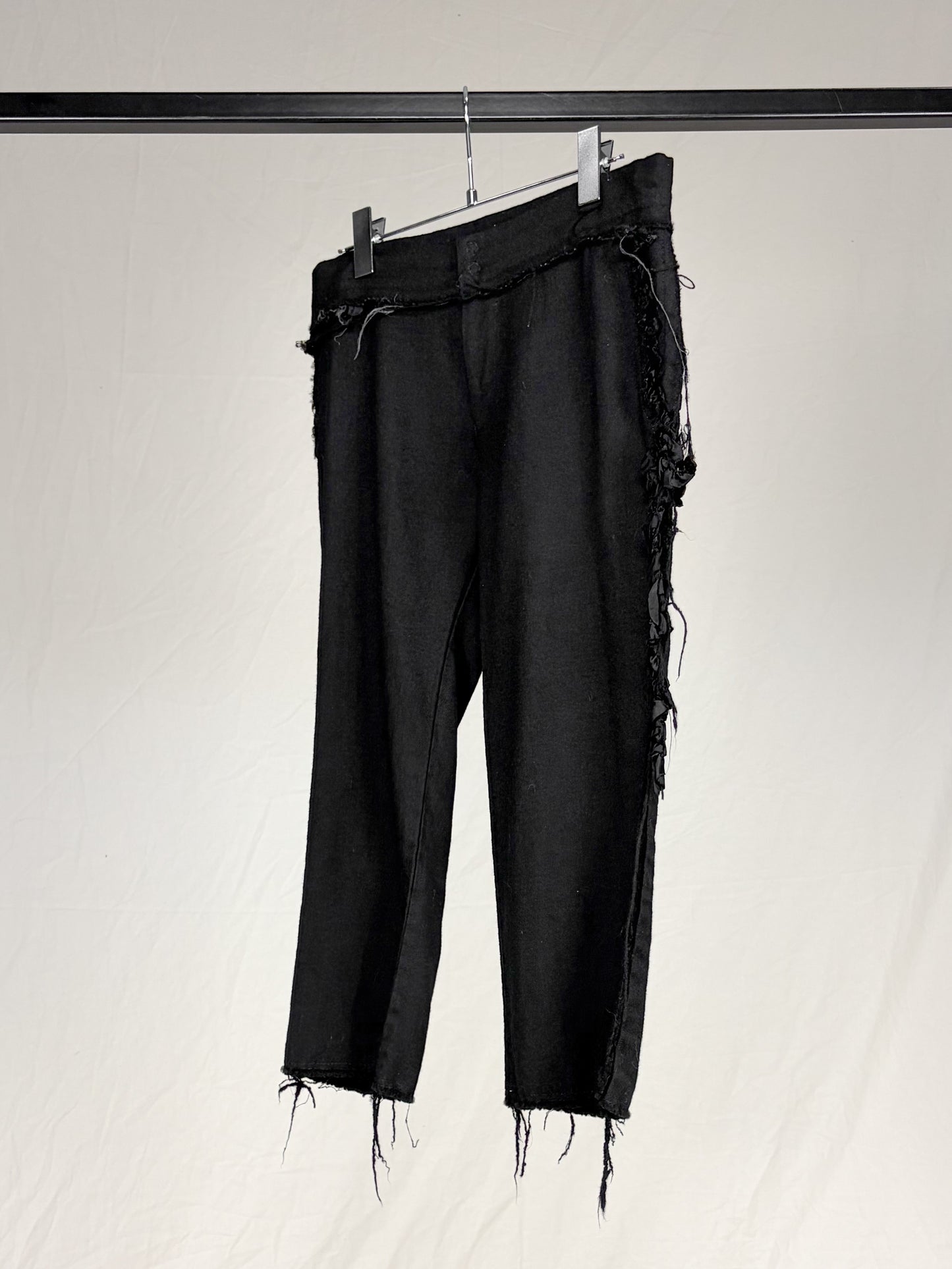 TRICOT A/W 2004 DISTRESSED WOOL CAPRIS