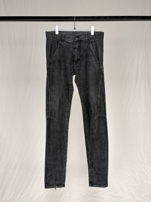 GEOMETRIC STITCH ZIP SKINNY JEANS