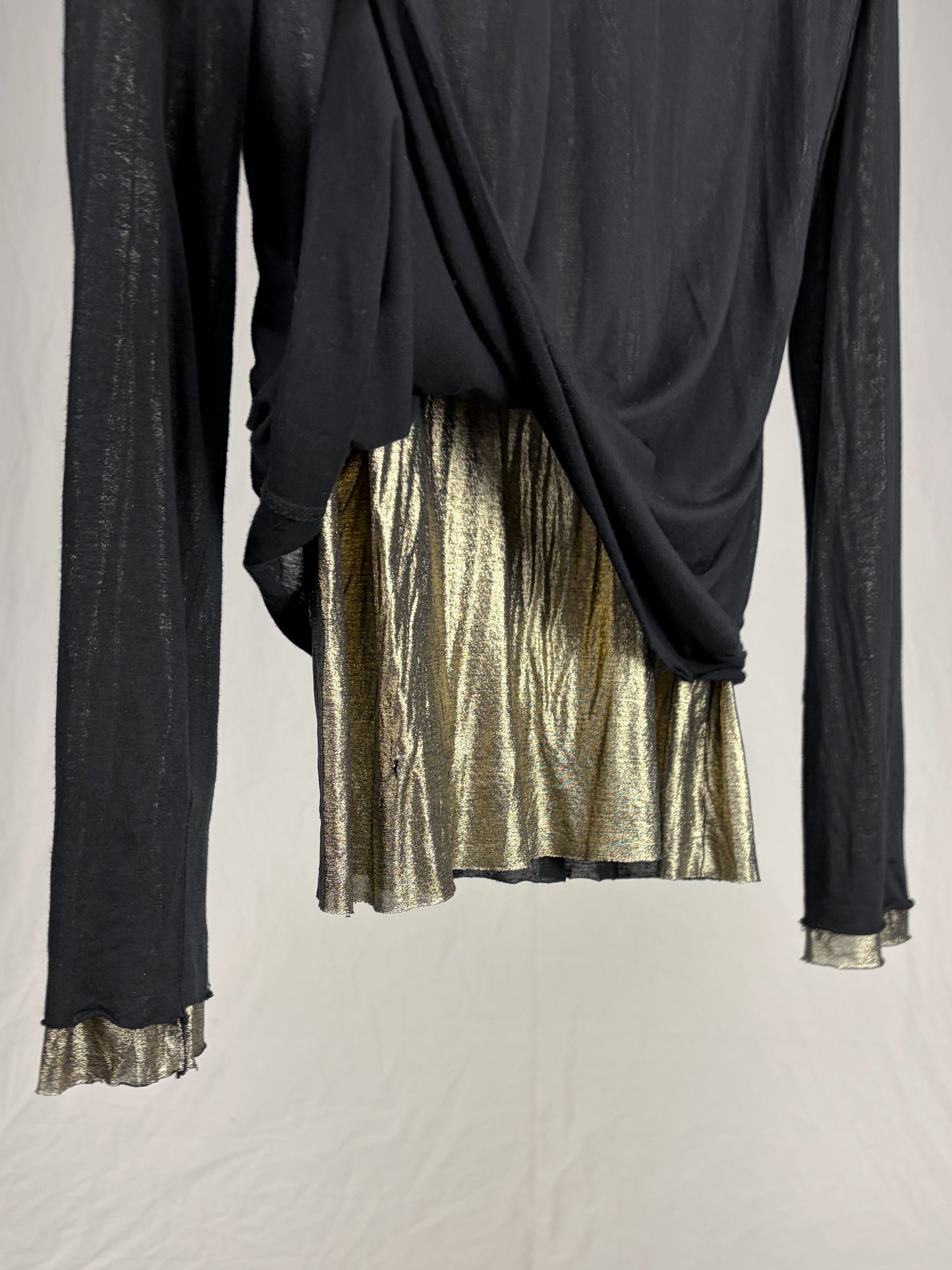 GOLD FOIL DOUBLE-LAYERED LONGSLEEVE T-SHIRT