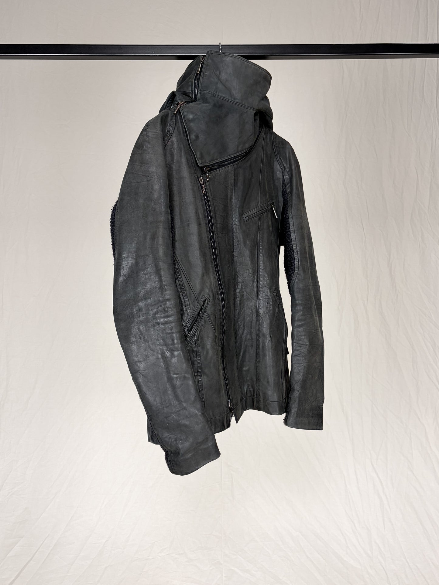 A/W2010 "SCARS" TRANSFORMABLE LEATHER JACKET