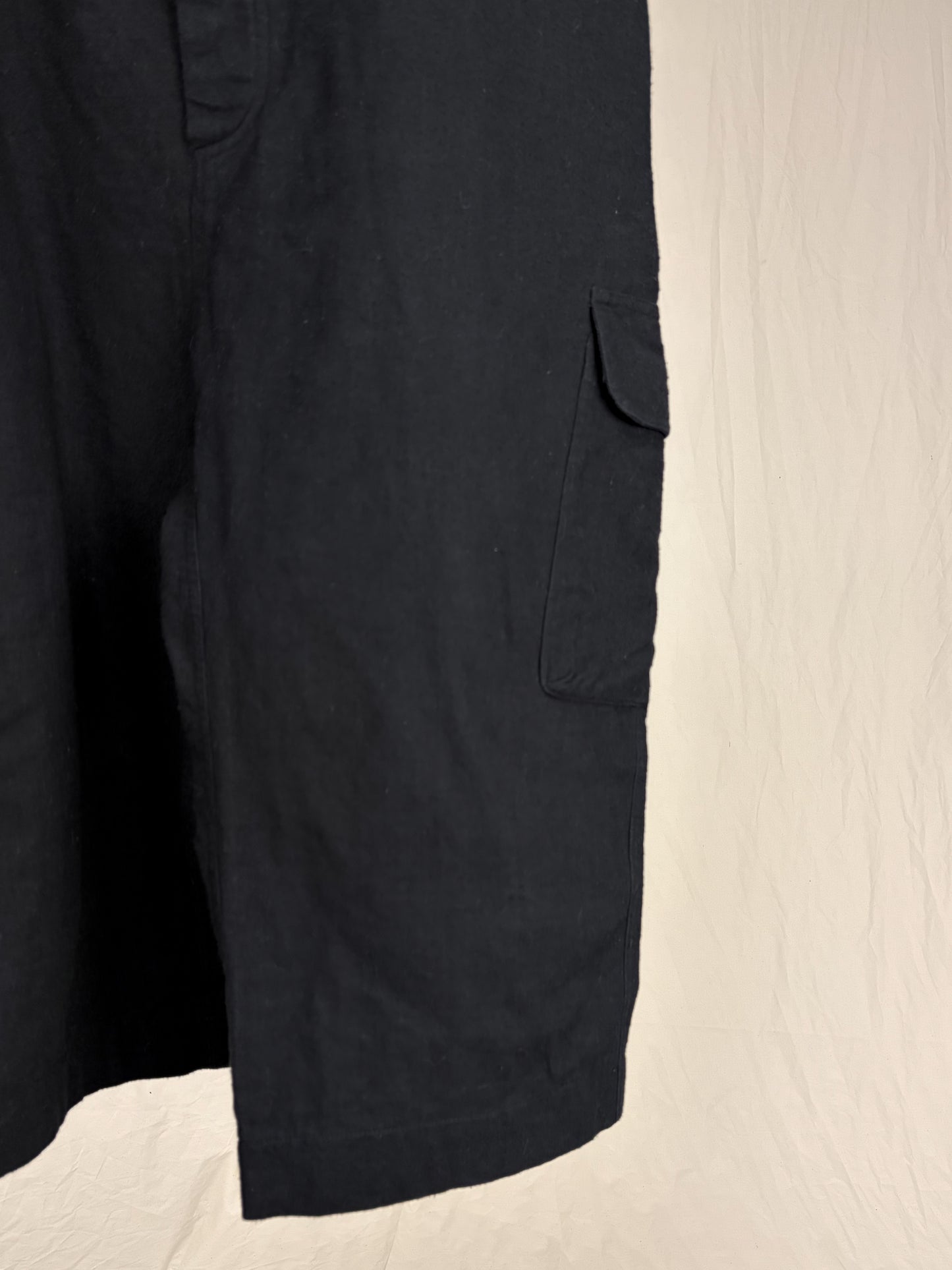 DROP-CROTCH CROPPED CARGO PANTS